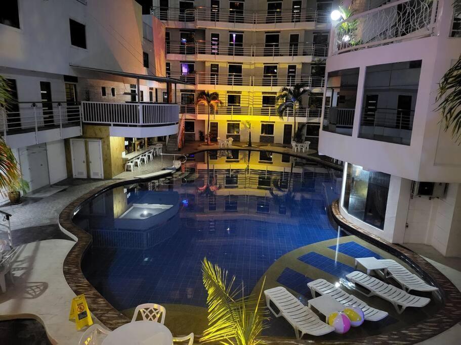Kandi Resort-Type Spacious 1 Bedroom With Netflix And Free Housekeeping Angeles Zewnętrze zdjęcie